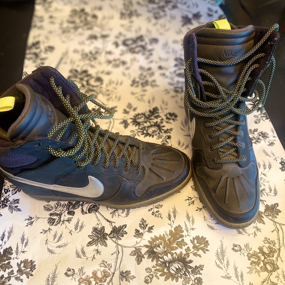 Nike wedge sneakers